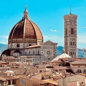 A Due Passi Dal Duomo Sinistra Firenze