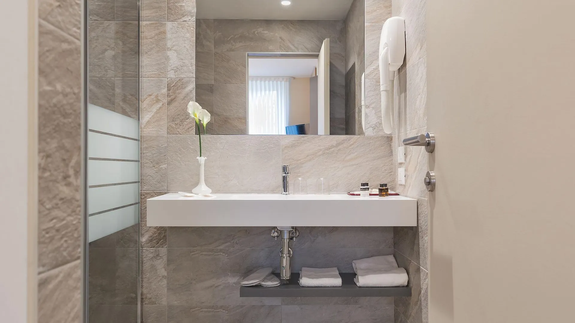 ****  מסטרה Hotel Alexander איטליה