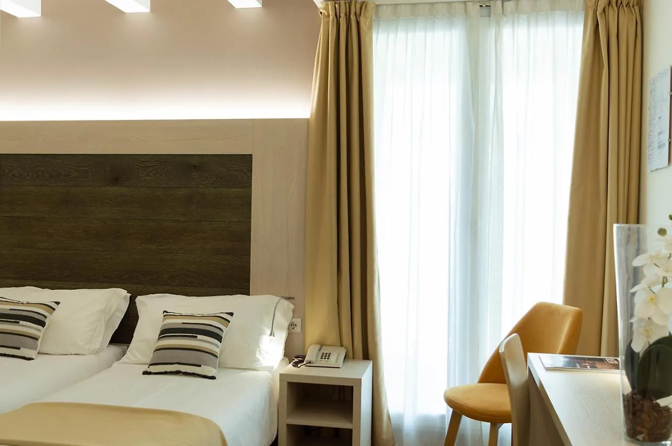 מסטרה Hotel Alexander 4*,  איטליה