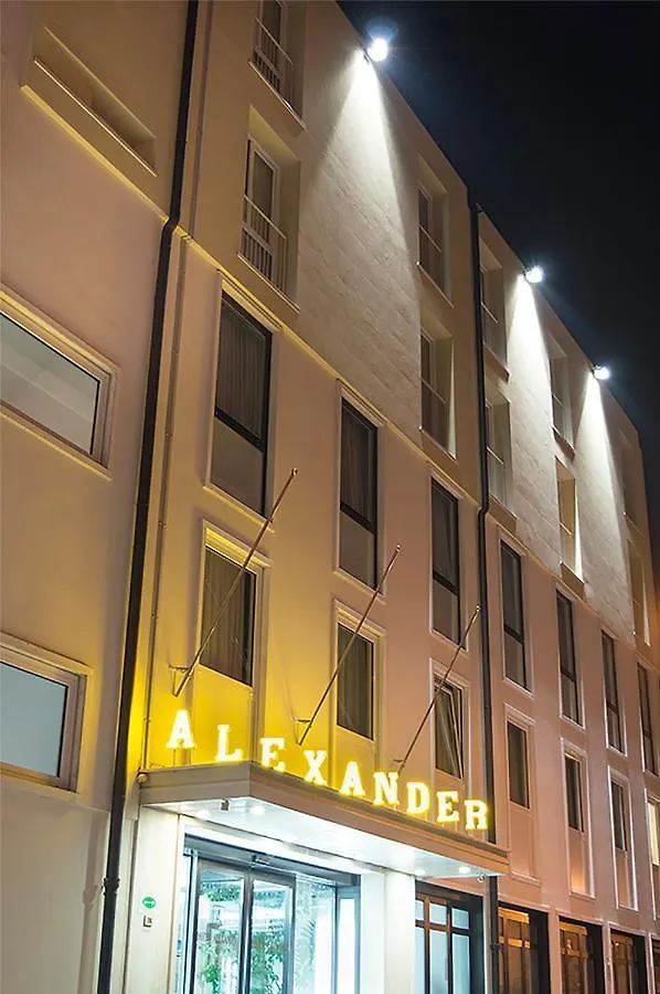 מסטרה Hotel Alexander
