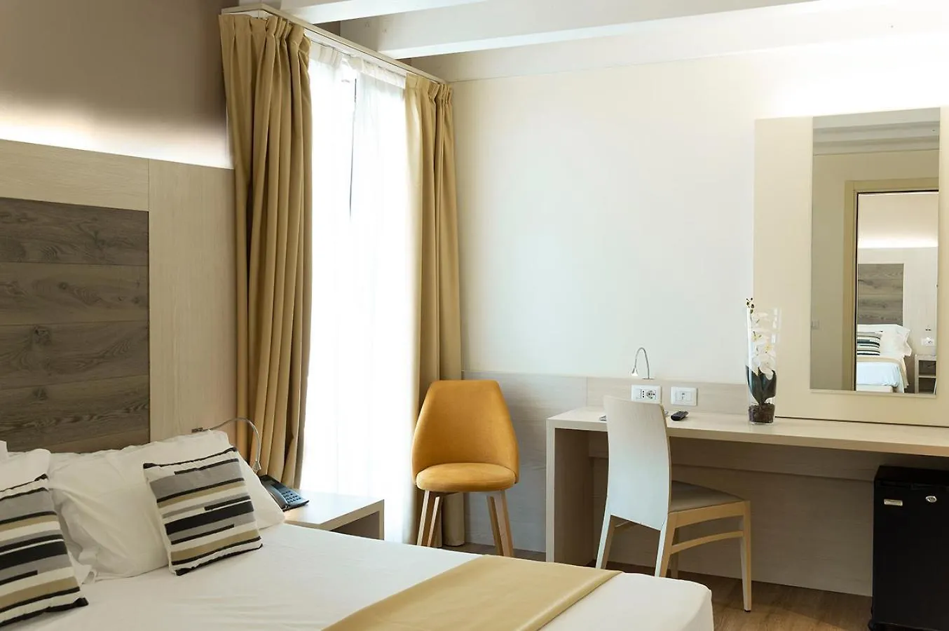 Hotel Alexander Μέστρε